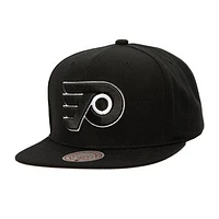 Men's Mitchell & Ness  Black Philadelphia Flyers Team Snapback Hat