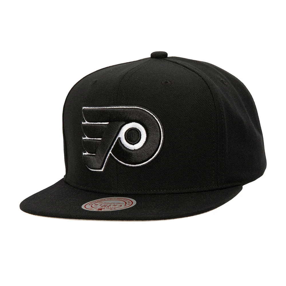 Men's Mitchell & Ness  Black Philadelphia Flyers Team Snapback Hat