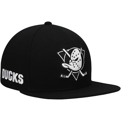 Men's Mitchell & Ness  Black Anaheim Ducks Team Snapback Hat