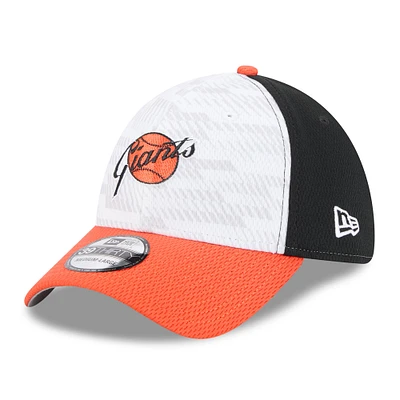 Men's New Era / San Francisco Giants 2025 MLB Clubhouse 39THIRTY Flex Hat