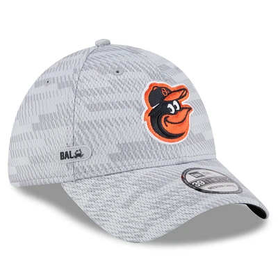 Men's New Era / Baltimore Orioles 2025 MLB Clubhouse 39THIRTY Flex Hat