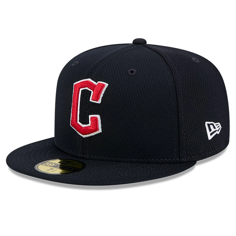 Men's New Era Navy Cleveland Guardians 2025 MLB Clubhouse 59FIFTY Fitted Hat