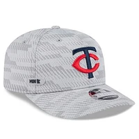 Men's New Era Gray Minnesota Twins 2025 MLB Clubhouse 9SEVENTY Stretch-Snap Hat