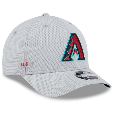 Men's New Era Gray Arizona Diamondbacks 2025 MLB Clubhouse 9FORTY M-Crown Adjustable Hat