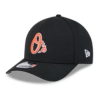 Men's New Era Black Baltimore Orioles 2025 MLB Clubhouse 9FORTY Adjustable Hat