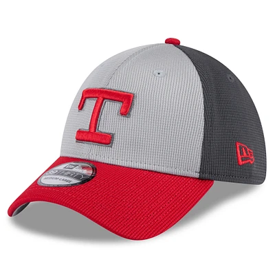 Men's New Era  Gray/Red Texas Rangers 2025 Batting Practice 39THIRTY Flex Hat