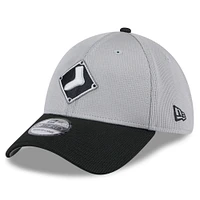 Men's New Era Gray/ Chicago White Sox 2025 Batting Practice 39THIRTY Flex Hat