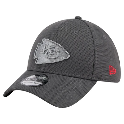 Men's New Era Graphite Kansas City Chiefs  Main 39THIRTY Flex Hat
