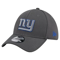 Men's New Era Graphite York Giants  Main 39THIRTY Flex Hat