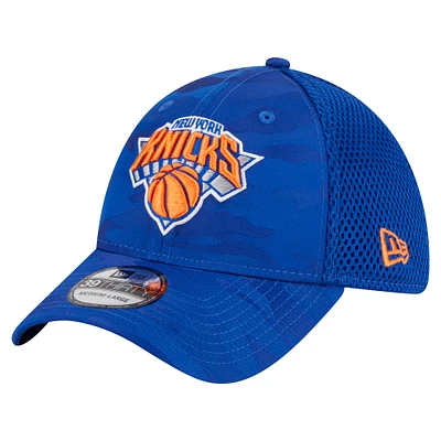 Men's New Era  Blue New York Knicks Subtle Camo 39THIRTY Flex Hat