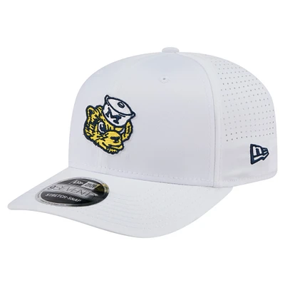 Men's New Era White Michigan Wolverines Perform Vault 9SEVENTY Stretch-Snap Hat