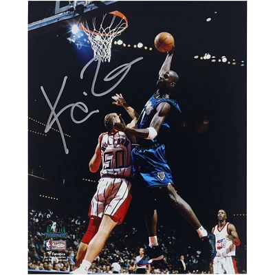 Kevin Garnett Minnesota Timberwolves Autographed 8" x 10" One-Handed Soaring Dunk Photograph