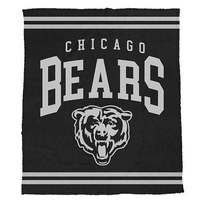 Pegasus  Chicago Bears 50" x 60" Midnight Logo Cozy Knit Blanket