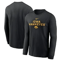Men's Nike Black Iowa Hawkeyes 2025 Sideline Performance Long Sleeve T-Shirt
