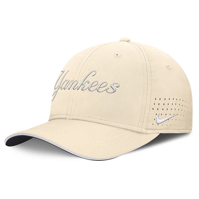 Men's Nike  Cream New York Yankees Rise Performance Flex Hat