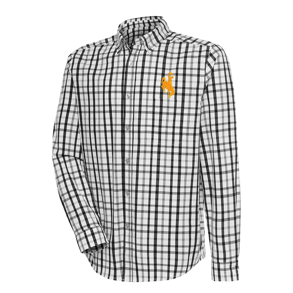Men's Antigua Black Wyoming Cowboys Tending 2 Woven Tri-Blend Long Sleeve Button-Down Shirt