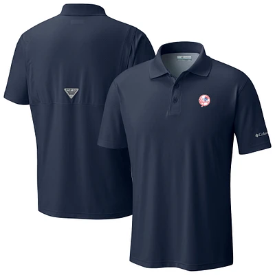 Men's Columbia  Navy New York Yankees Omni-Wick Low Drag Offshore Polo