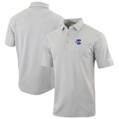 Men's Columbia  Gray Philadelphia Phillies Omni-Wick Even Lie Polo