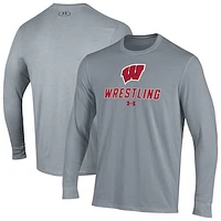 Men's Under Armour Gray Wisconsin Badgers Wrestling Performance Long Sleeve T-Shirt