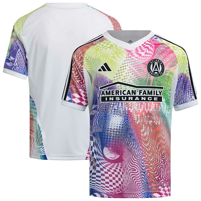 Youth adidas White Atlanta United FC 2025 Pride Pre-Match Top