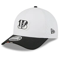 Men's New Era  White/Black Cincinnati Bengals 2025 NFL Training Camp A-Frame 9FORTY Adjustable Hat