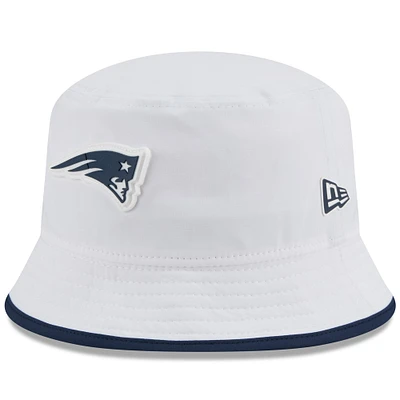 Men's New Era  White New England Patriots 2025 NFL Training Camp Stretch Bucket Hat
