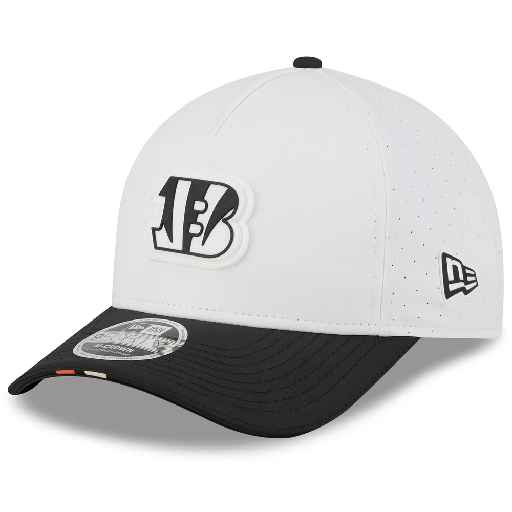 Youth New Era White/Black Cincinnati Bengals 2025 NFL Training Camp A-Frame 9FORTY Adjustable Hat