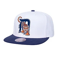 Men's Mitchell & Ness White Detroit Tigers Cooperstown Collection Basic Flip Snapback Hat