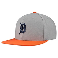Men's Mitchell & Ness Gray Detroit Tigers Basic Flip Snapback Hat