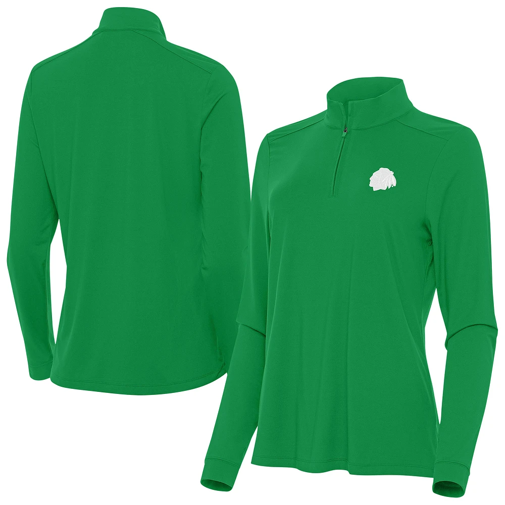 Women's Antigua Kelly Green Chicago Blackhawks St. Patrick Intent Quarter-Zip Performance Top