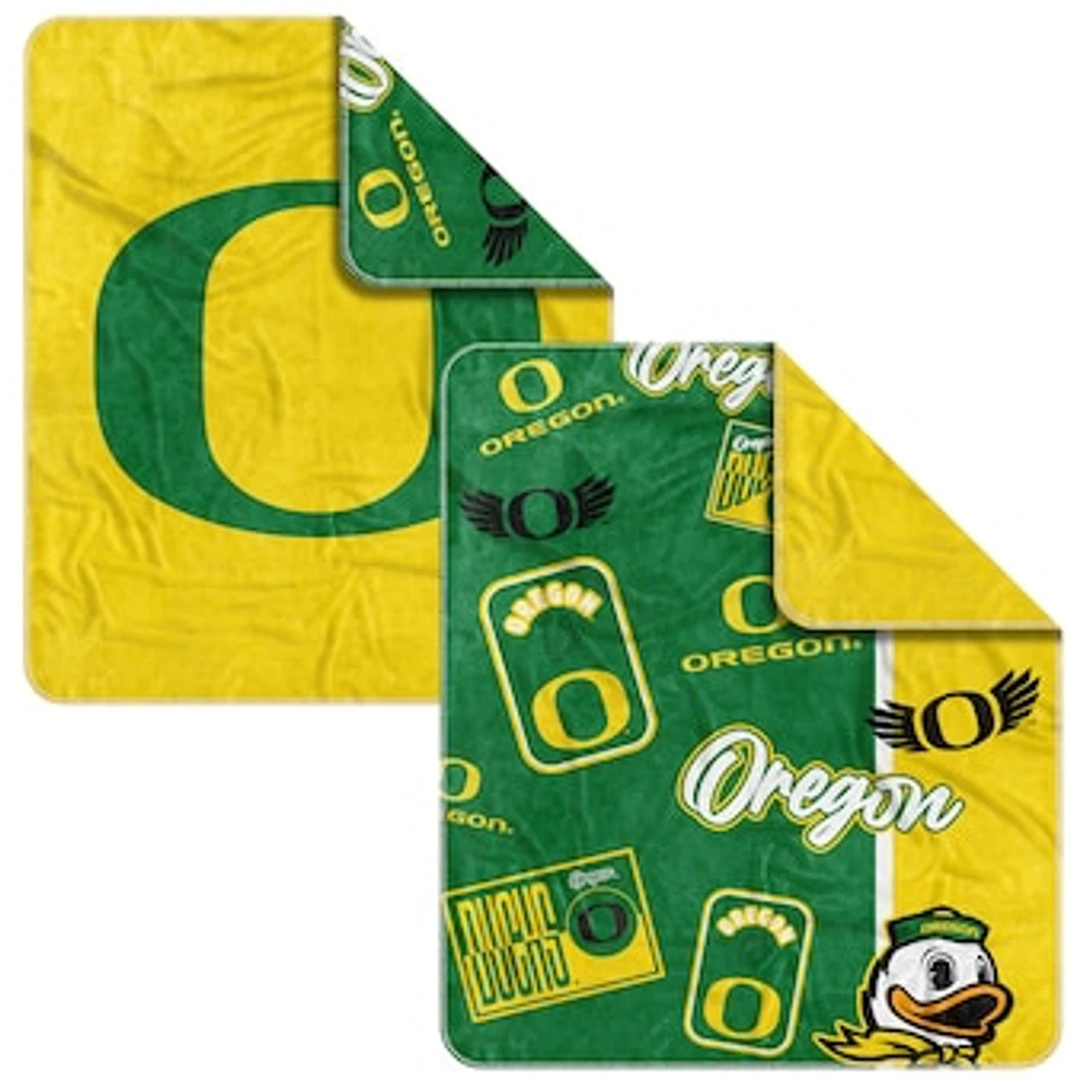 Oregon Ducks 50” x 60” Dream Weave Throw Blanket