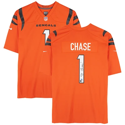 Ja'Marr Chase Cincinnati Bengals Autographed Nike Orange Limited Jersey