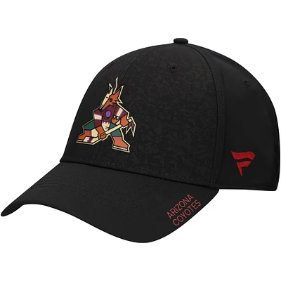 Men's Fanatics  Black Arizona Coyotes Authentic Pro Rink Fitted Hat