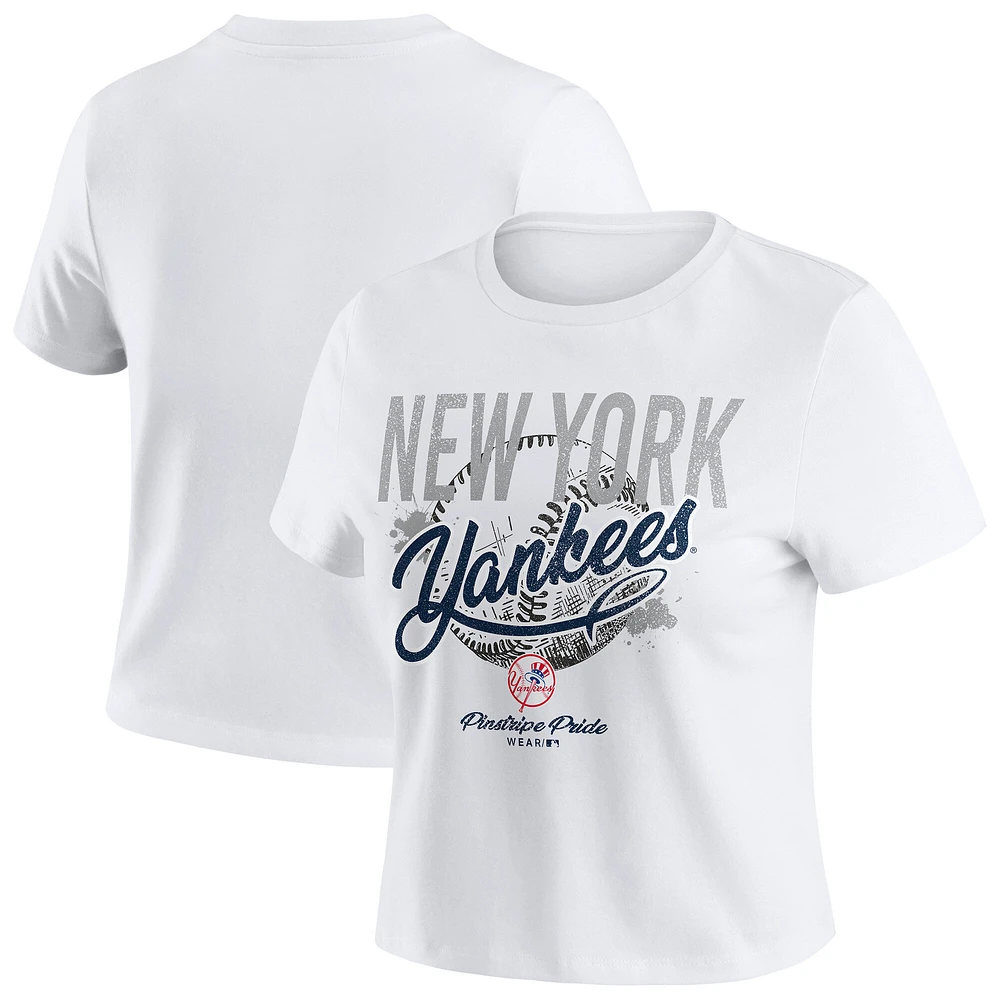 Women's WEAR by Erin Andrews White New York Yankees Distressed Cropped Baby T-Shirt