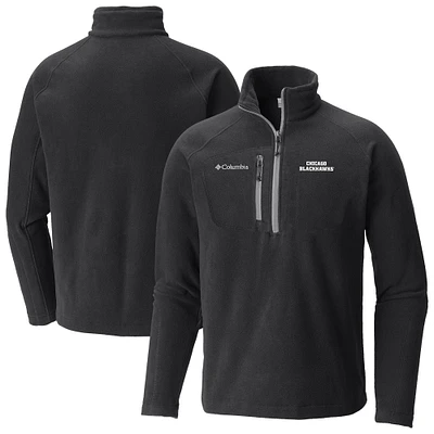 Men's Columbia Chicago Blackhawks Fast Trek III Raglan Half-Zip Fleece Jacket
