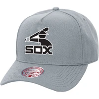 Unisex Mitchell & Ness  Gray Chicago White Sox Basic Coop Pro Adjustable Hat