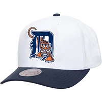 Unisex Mitchell & Ness  White Detroit Tigers Basic Coop Pro Adjustable Hat