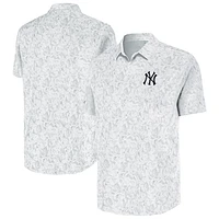 Men's Antigua White New York Yankees Lush Button-Up Shirt