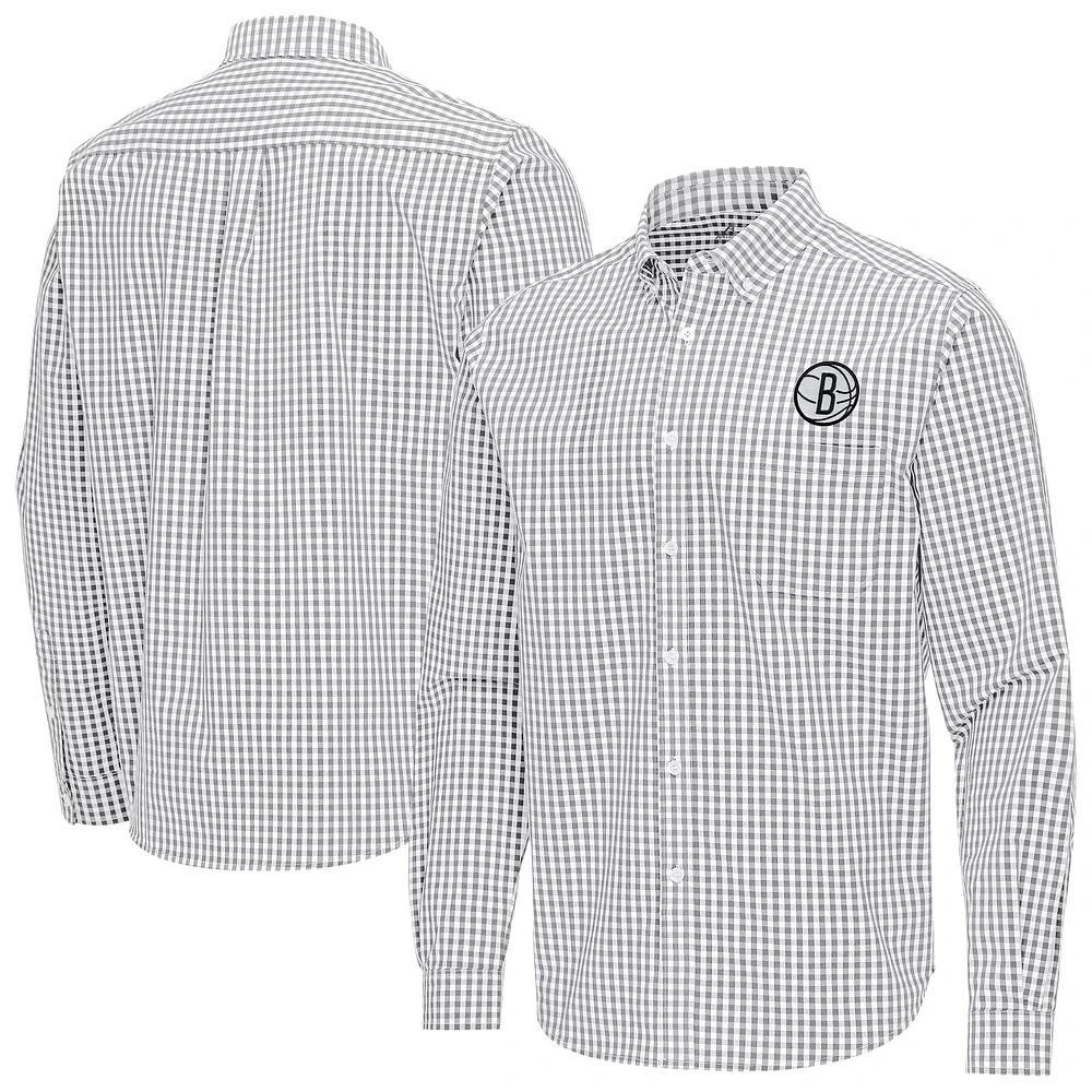 Men's Antigua Gray Brooklyn Nets Ellis Woven Tri-Blend Button-Down Shirt