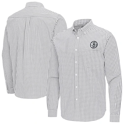 Men's Antigua Gray Brooklyn Nets Ellis Woven Tri-Blend Button-Down Shirt
