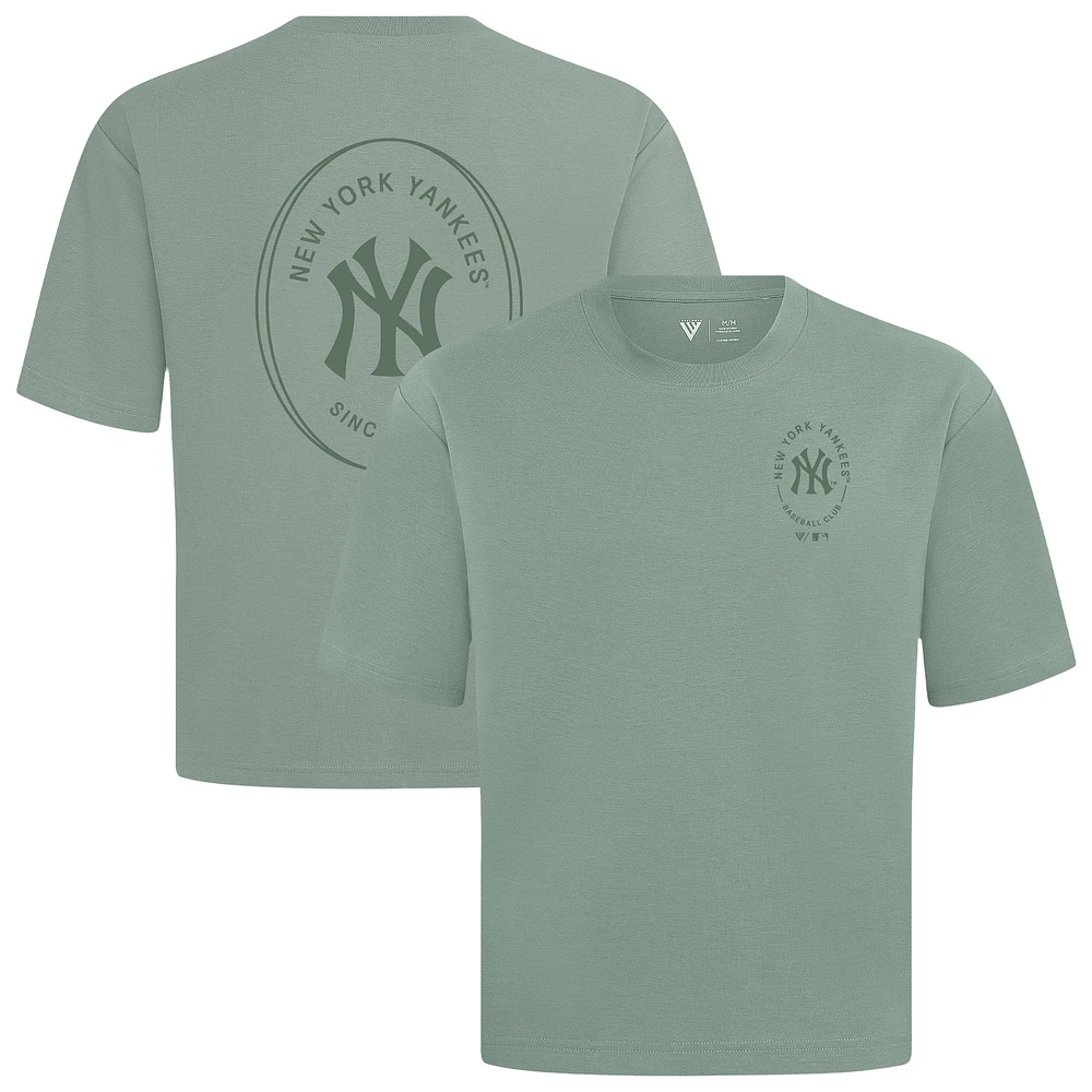 Men's Levelwear New York Yankees Signet Oversized Luxe Signature Knit T-Shirt