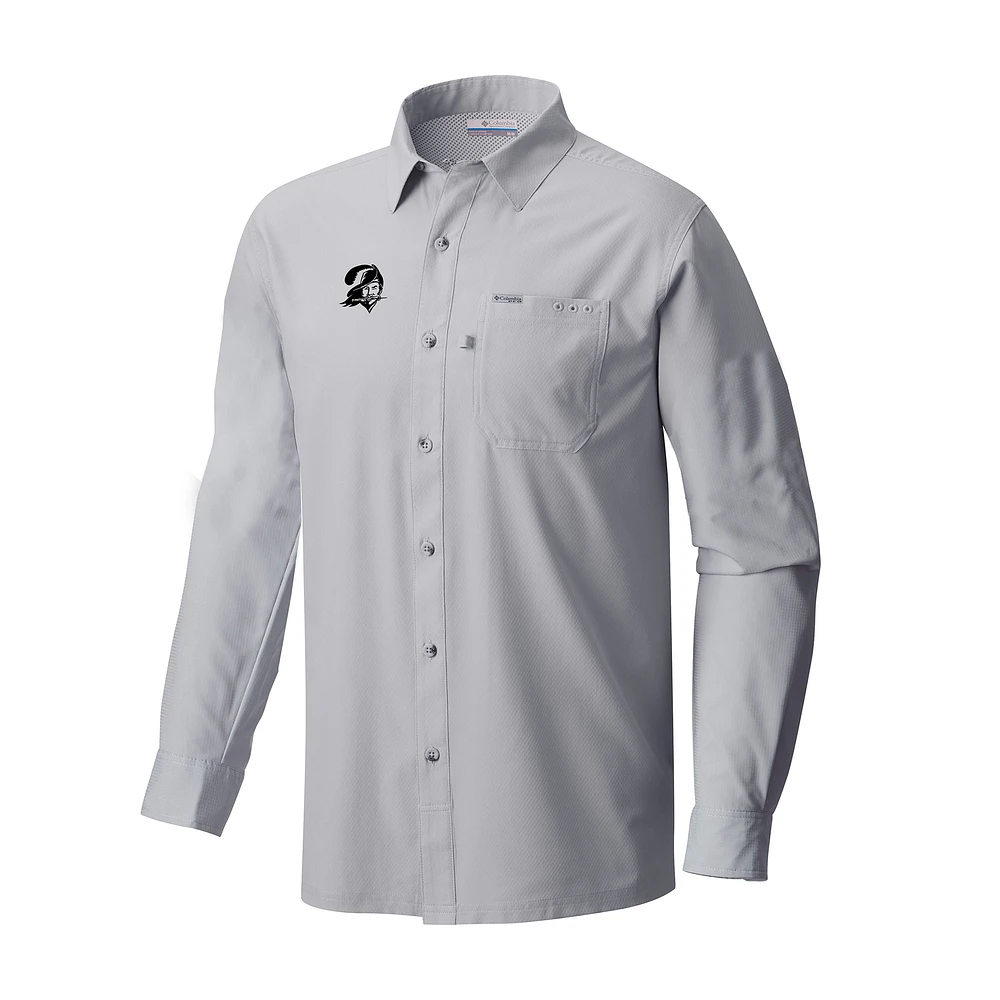 Men's Columbia Tampa Bay Buccaneers Slack Tide Omni-Wick Long Sleeve Button-Up Camp Shirt