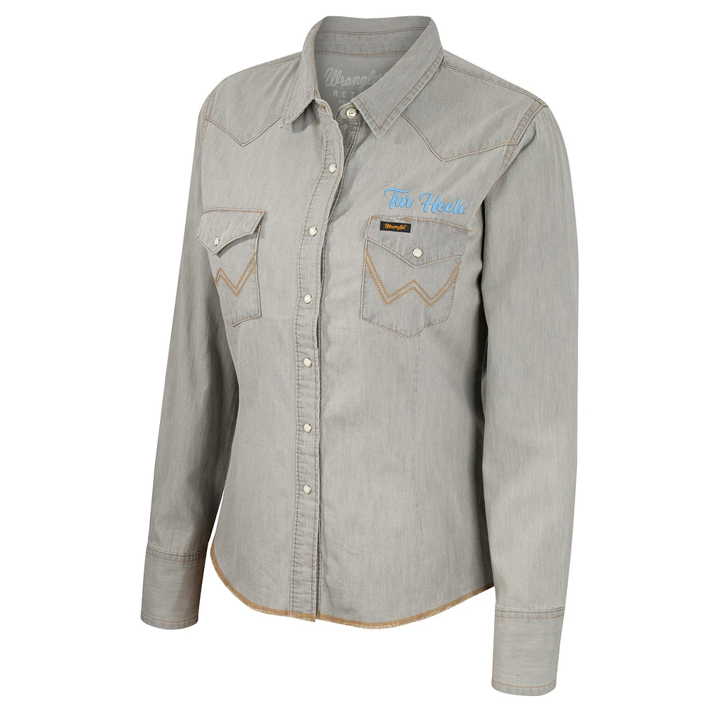 Women's Colosseum x Wrangler Gray North Carolina Tar Heels Long Sleeve Western Full-Snap Shirt