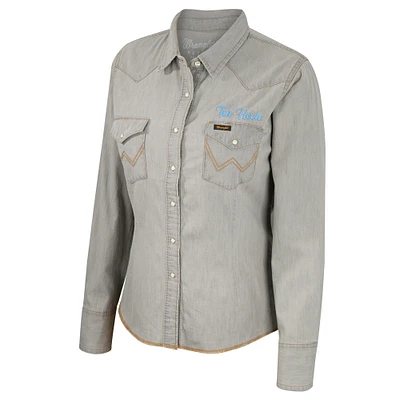 Women's Colosseum x Wrangler  Gray North Carolina Tar Heels Long Sleeve Western Full-Snap Shirt