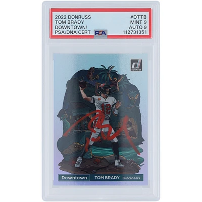 Tom Brady Tampa Bay Buccaneers Autographed 2022 Panini Donruss Downtown Red Ink #DT-TB PSA Authenticated 9/9 Card