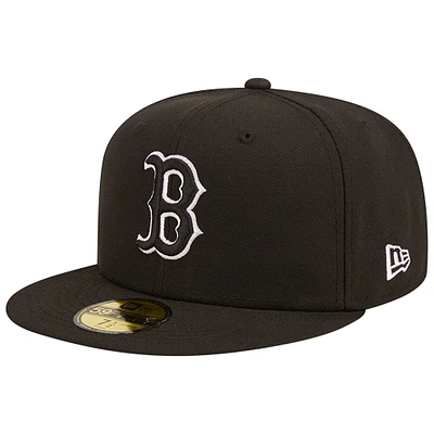 Men's New Era Boston Red Sox  Black on Black Dub 59FIFTY Fitted Hat