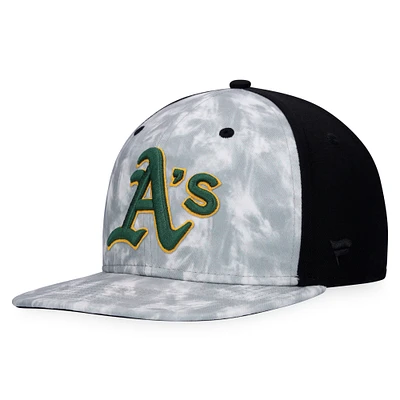 Men's Majestic Gray Oakland Athletics Smoke Dye Snapback Hat