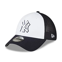 Men's New Era  Navy/White New York Yankees 2023 On-Field Batting Practice 39THIRTY Flex Hat