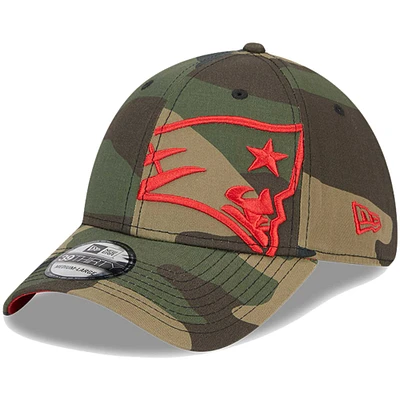 Men's New Era Camo New England Patriots  Punched Out 39THIRTY Flex Hat