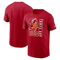 Men's Nike  Red Tampa Bay Buccaneers Lockup Essential T-Shirt